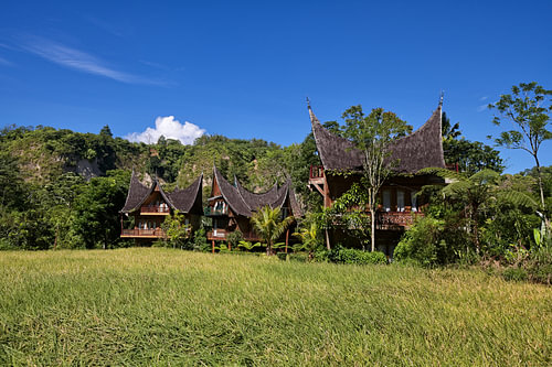 Traditionele ecolodge onder de open hemel van Sumatra