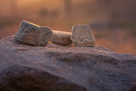 Trois pierres à l'heure dorée sur Harald Bader Photography