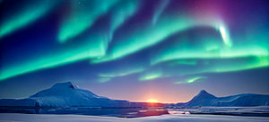 Panorama Nordlicht Aurora am Strand mit See Illustration
