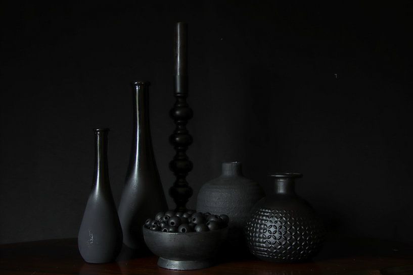 Stilleben in Schwarz von Natasja van Heesch