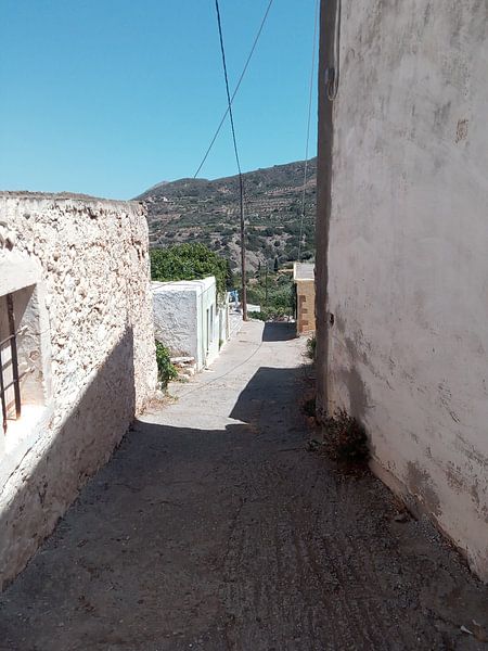 Ruelle dans un village de montagne crétois par Detlef Georgi
