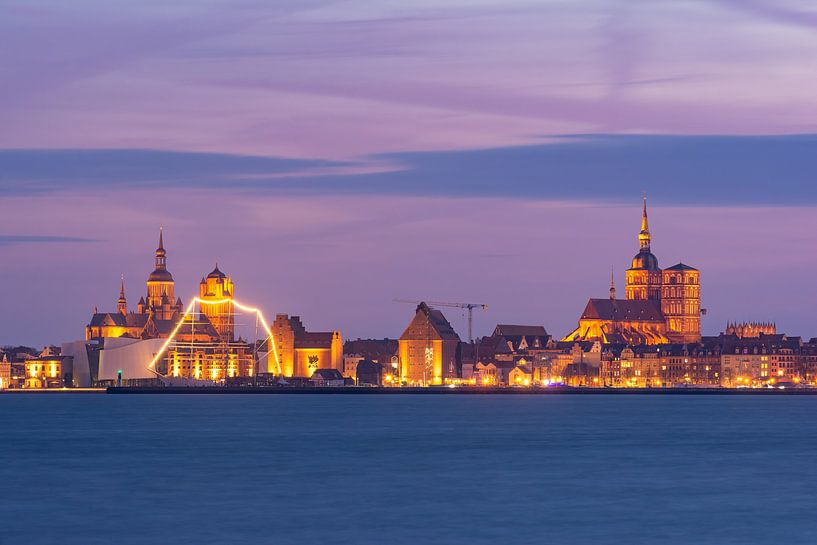 Avond in Stralsund van Martin Wasilewski