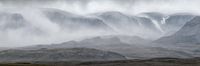 Panorama van IJslandse Bergen van Sander Grefte thumbnail