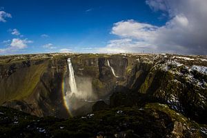 Chute d'eau Háifoss