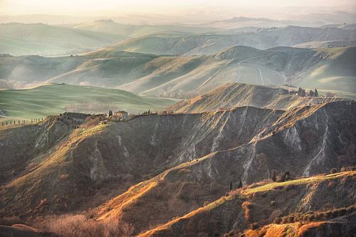Les falaises du Balze de Volterra. Paysage dramatique en Toscane