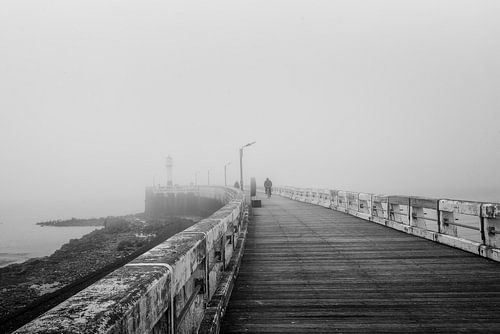 Belgium - Nieuwpoort - a foggy day at the pier