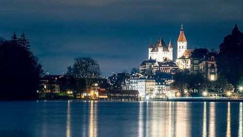 Thun Castle by night