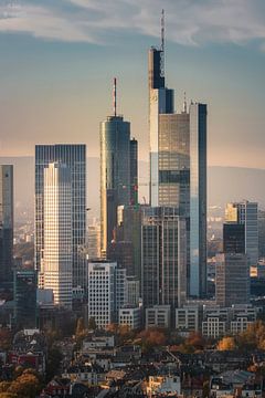 Frakfurt in zoom, prachtig uitzicht op de skyline van Frankfurt van Fotos by Jan Wehnert