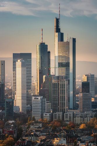 Frakfurt in zoom, prachtig uitzicht op de skyline van Frankfurt