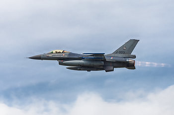 F16 Jet Fighter