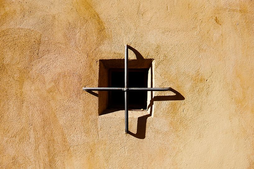 The impassable window by Ennio Brehm