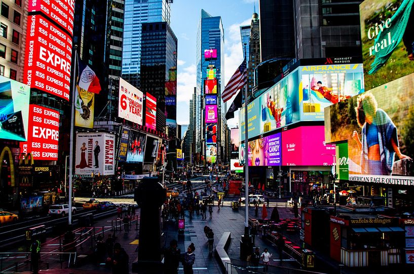 New York City by Hello Pompoyo