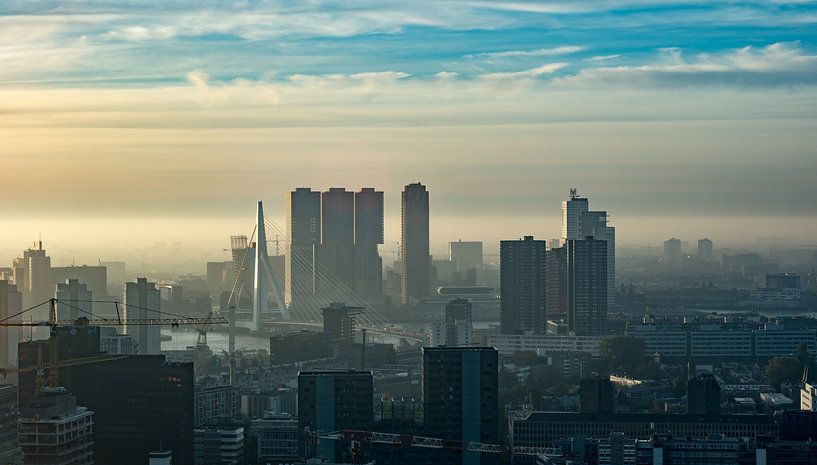 Skyline Rotterdam van 24 liquidmedia