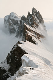 Seceda im Winter | Gemälde der italienischen Dolomiten von Lauren Wilde