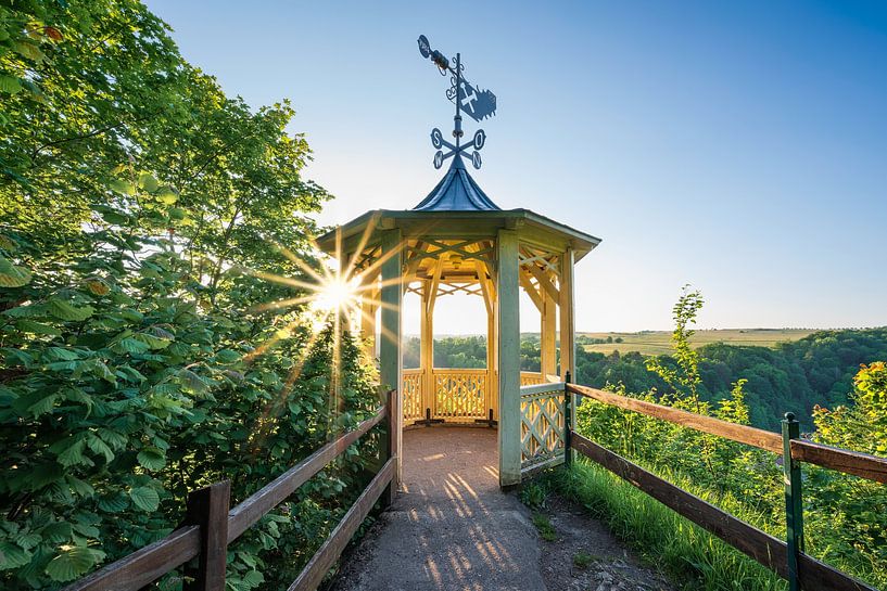 Pavillon Hoher Kleef in Harz, Duitsland bij zonsondergang van Michael Abid