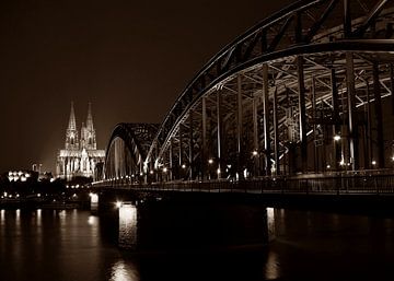 Köln bei Nacht van Gabi Siebenhühner