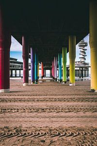 Onder de Pier in Scheveningen von Edzard Boonen