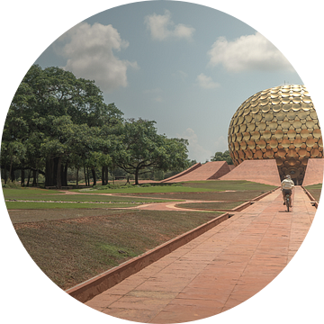 Heilige tempel (matrimandir) in Auroville van Edgar Bonnet-behar