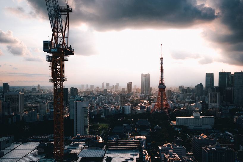 Tokyo Tower by Hello Pompoyo