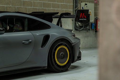 Porsche 992 GT3 RS Manthey Racing