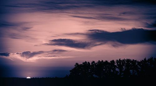 Dark Melody - Sfeervolle zonsondergang in Gdansk