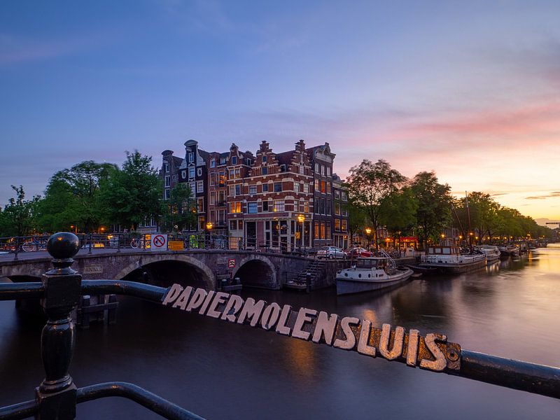 The canals of Amsterdam at sunset by Teun Janssen