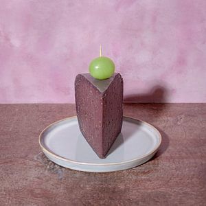 A piece of cake l Pop-Art inspiriertes Stillleben mit Käse l Food-Fotografie von Lizzy Komen