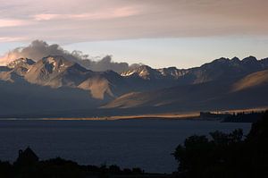 Lake Tekapo at sunset van Jeroen van Deel