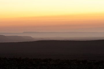 Sunrise Namibia 1 by Gijs de Kruijf