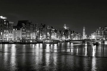 Photo du soir d'Amsterdan en noir et blanc sur W J Kok