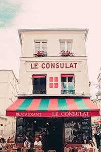 Le Consulat - Restaurant in Paris by Patrycja Polechonska