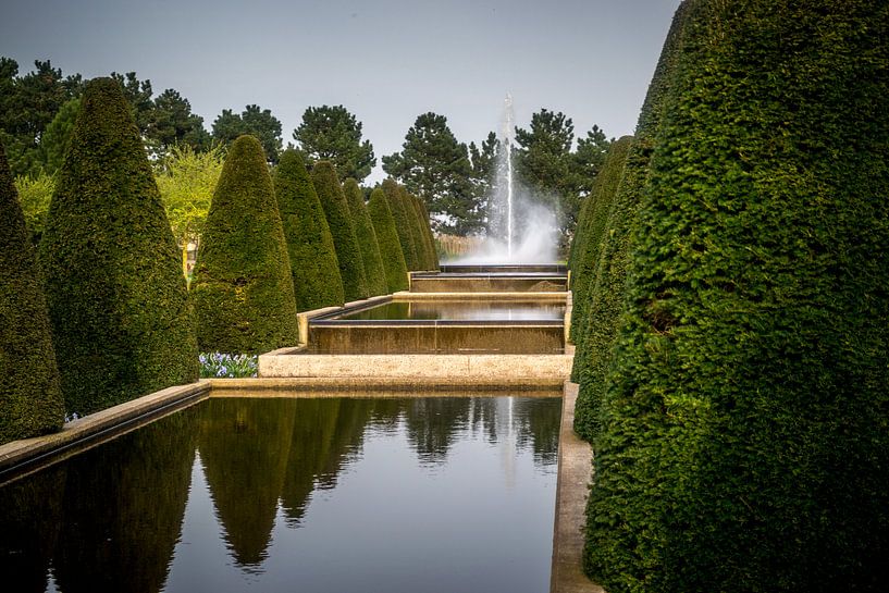 Waterfontein  par C.T. Lam