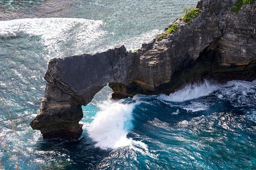 Nusa Waves