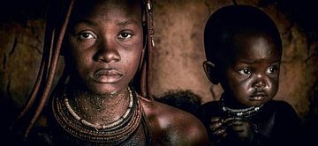 In de ogen van een Himba _ Sepia van Joris Pannemans - Loris Photography