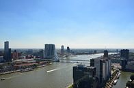 A Yacht visiting beautiful Rotterdam par Marcel van Duinen Aperçu