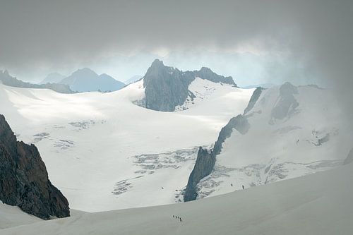 Mountaineers in the Vallee Blanche