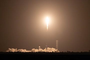 SpaceX Falcon 9 by Lisette van Helden