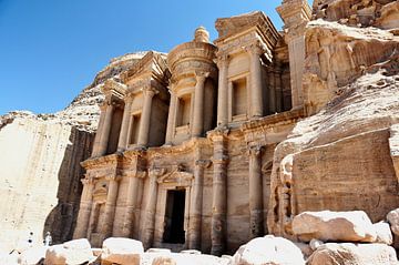 Het raadselachtige klooster van Petra in Jordanië van Frank Photos