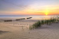 Zonsondergang boven Hollands strand van FotoBob thumbnail