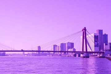 Rotterdam - Willemsbrug en omgeving - in lila tinten van Ineke Duijzer