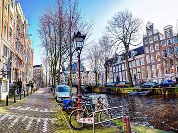 Amsterdam city centre in the winter