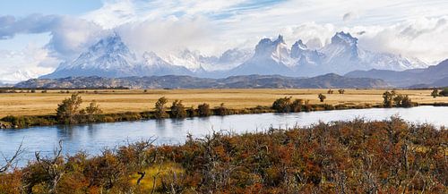 De weidsheid van Torres Del Paine in Patagonie