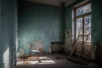 Silent Chair (Urbex)