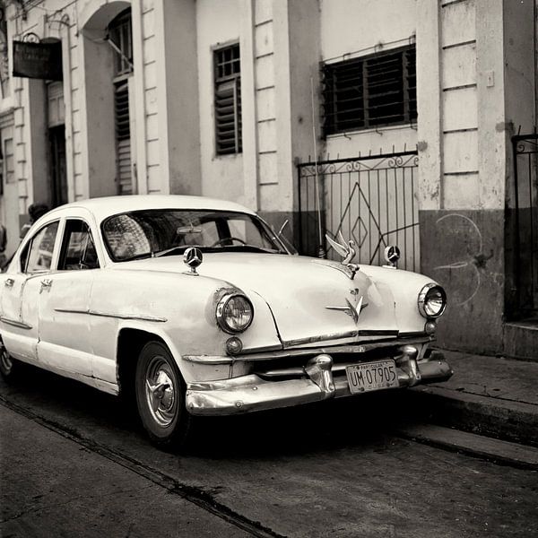 Vieille voiture américaine par Cor Ritmeester