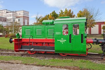 Une ancienne locomotive dans le port des sciences de Magdebourg sur t.ART