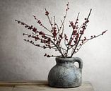 Still life vase with berries by Marjolein van Middelkoop thumbnail