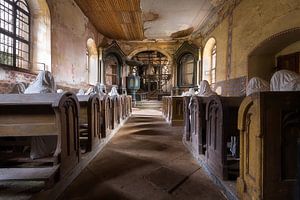 Spoken in de Kerk. van Roman Robroek - Foto's van Verlaten Gebouwen