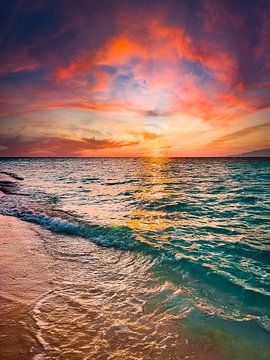 Maldives sunset on beach by Mustafa Kurnaz