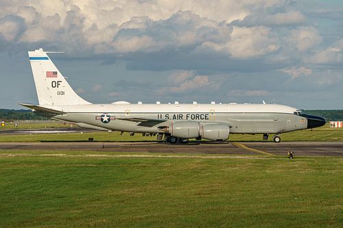 Gelandete U.S. Air Force Boeing RC-135 Rivet Joint.