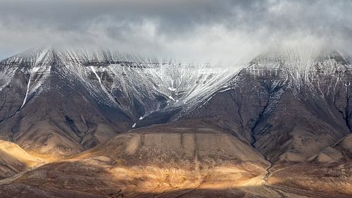 Mountains near Longyearbyen